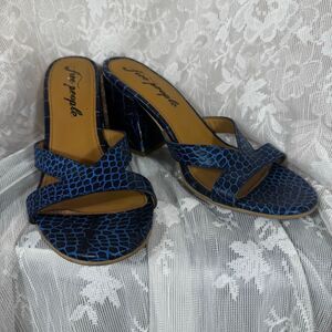 Free People Charlie V Blue Croc-Embossed Block Heel Mule Sandal